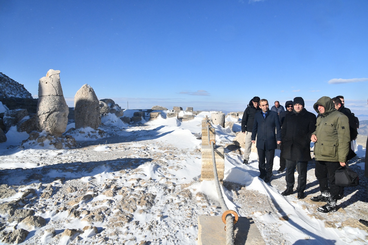 Vali Şahin'den Nemrut Dağı Milli Parkına Ziyaret