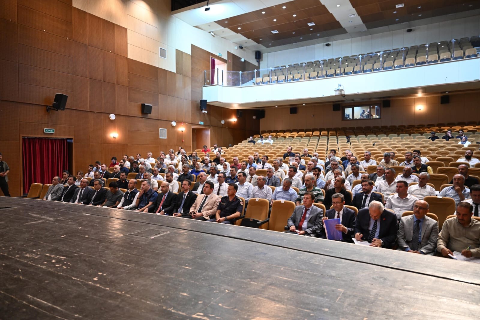 Vali Seddar Yavuz Başkanlığında Yeşilyurt Kırsal Mahalle Muhtarlar Toplantısı Gerçekleştirildi