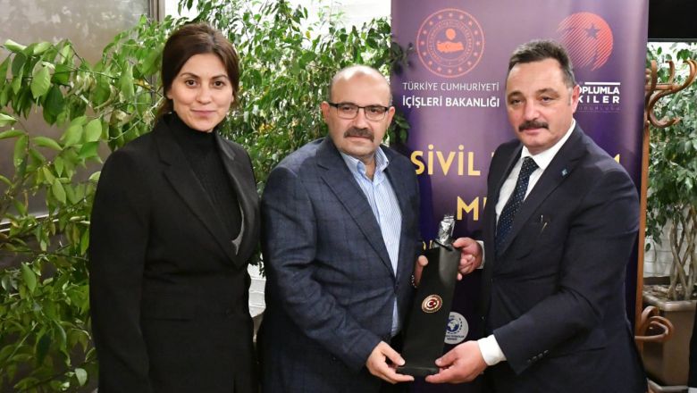 Vali Ustaoğlu TİMBİR Üyeleri İle Bir Araya Geldi