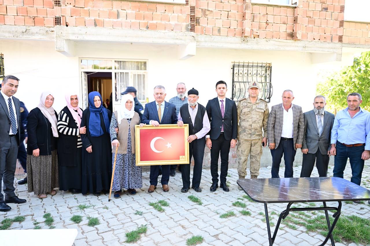 Vali Yazıcı İlçe Ziyaretlerini Sürdürüyor