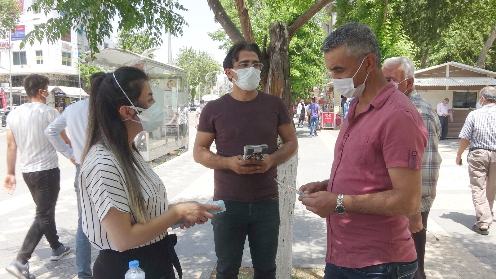 Vatandaşlara sigara uyarısı