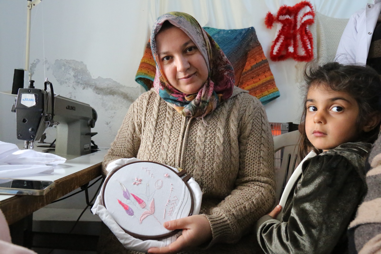 Yaygın Mahallesi'nde Kadınlar Üretiyor: Dikiş Nakış Kursuna Yoğun İlgi