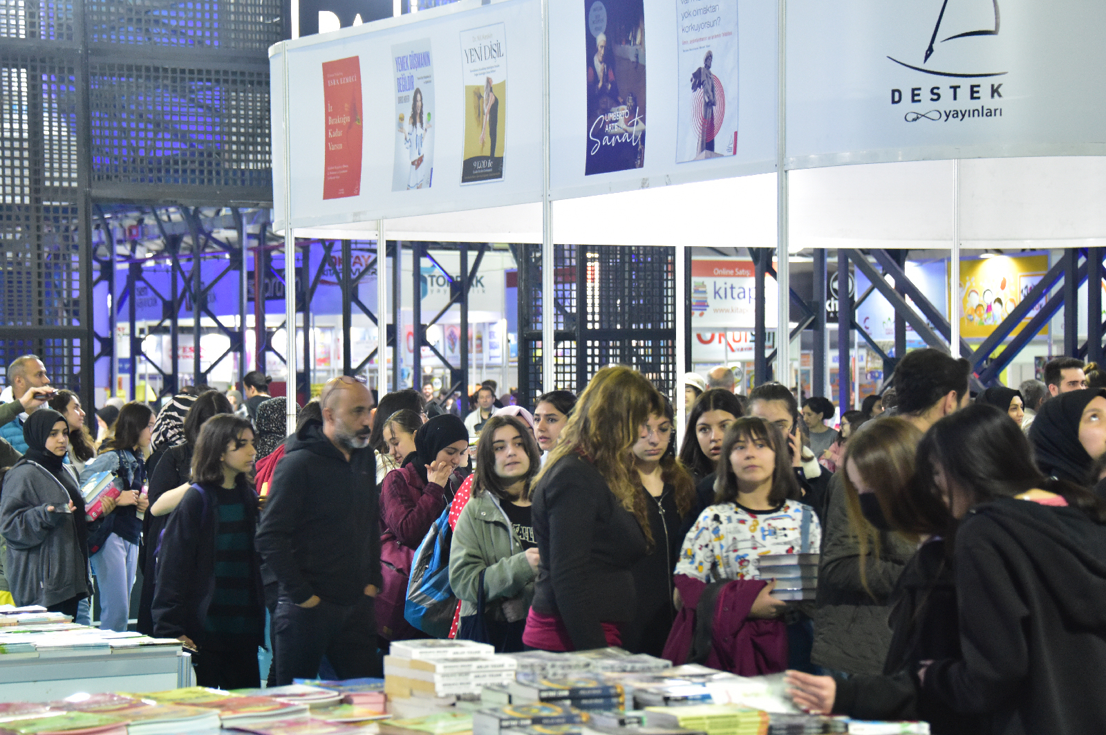 Yazarlardan 9. Malatya Anadolu Kitap Ve Kültür Fuarı'na Övgüler
