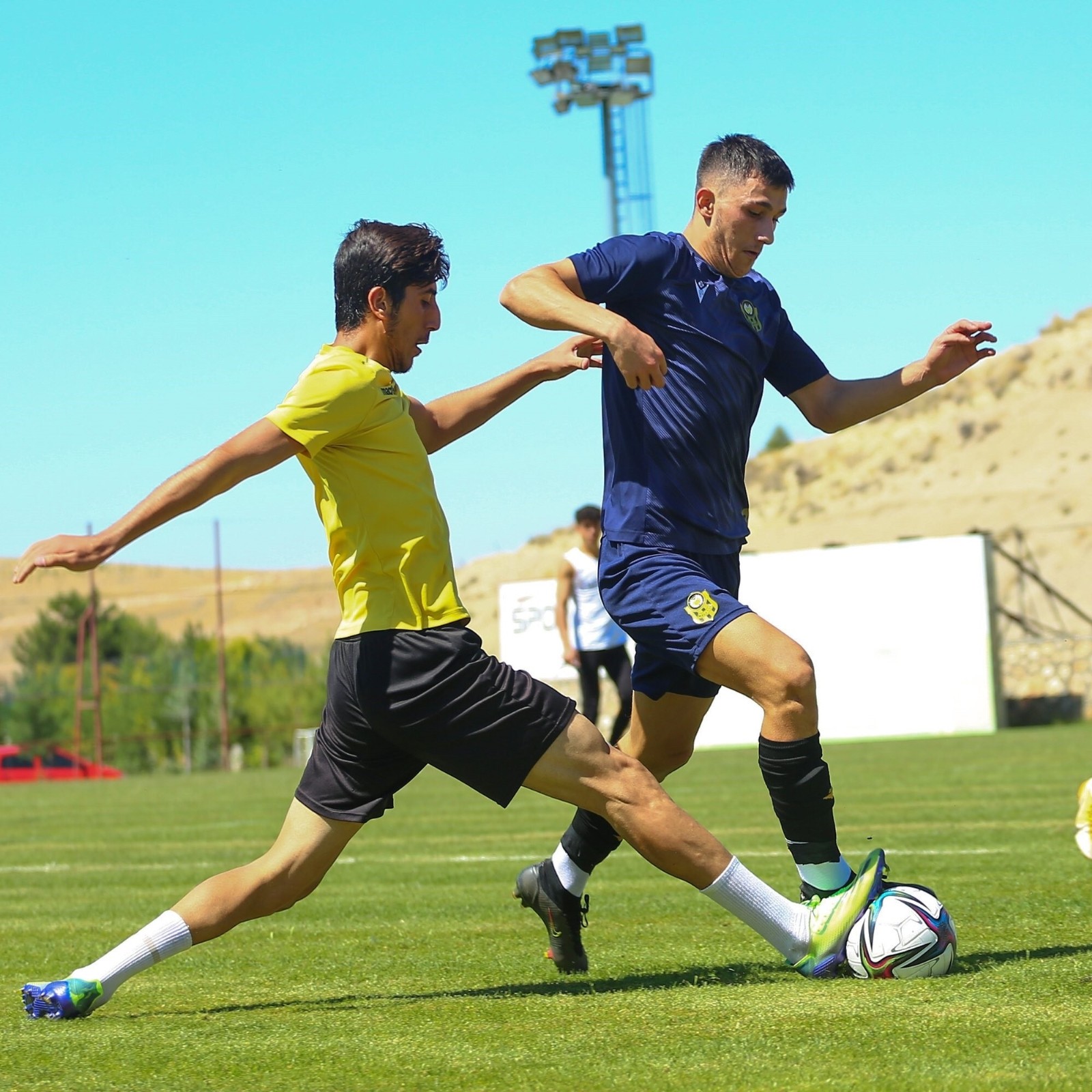 Yeni Malatyaspor, U19 Takımı ile hazırlık maçı oynadı