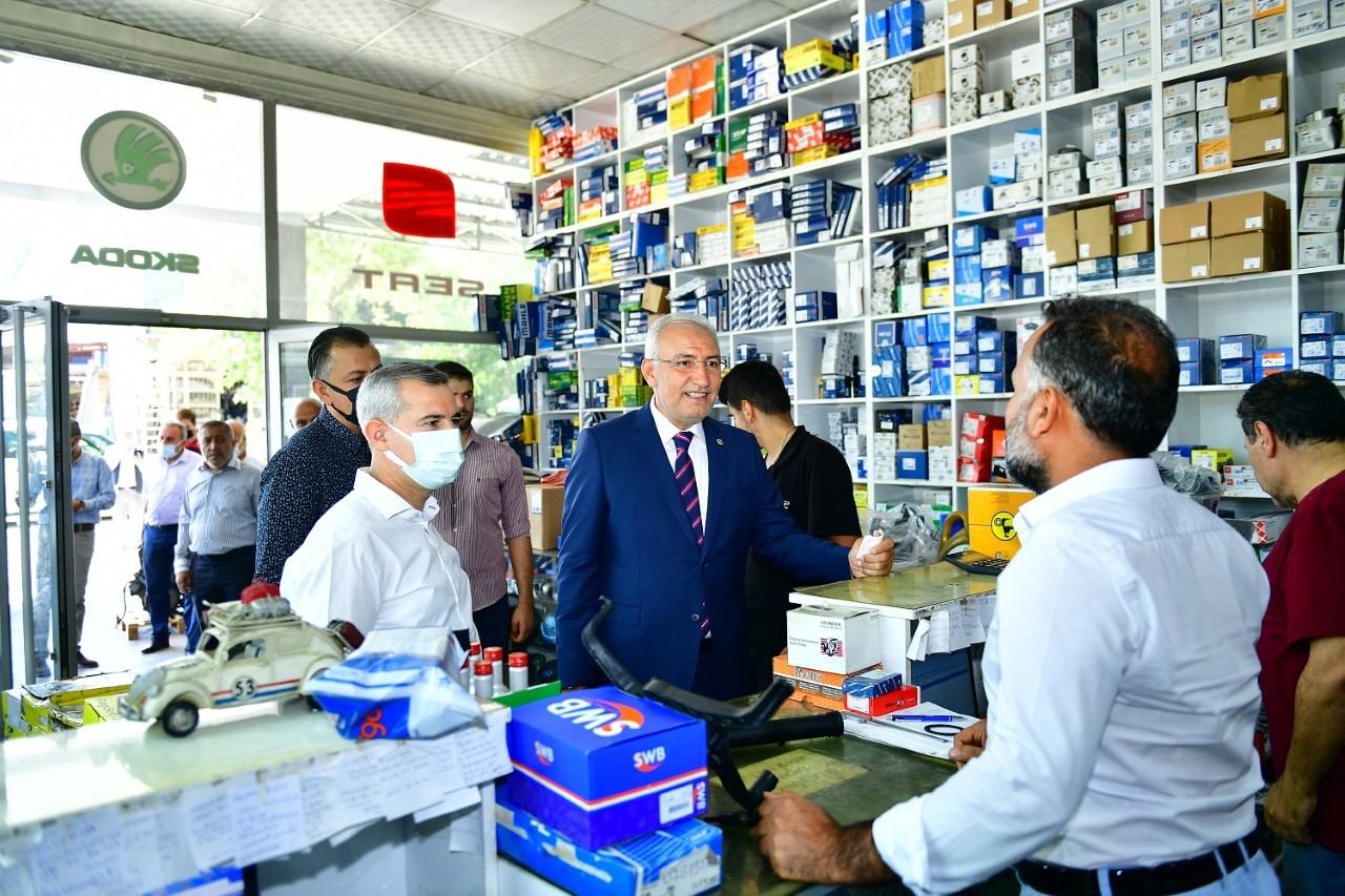 Yeni sanayi sitesi esnaflarının taleplerini dinlediler