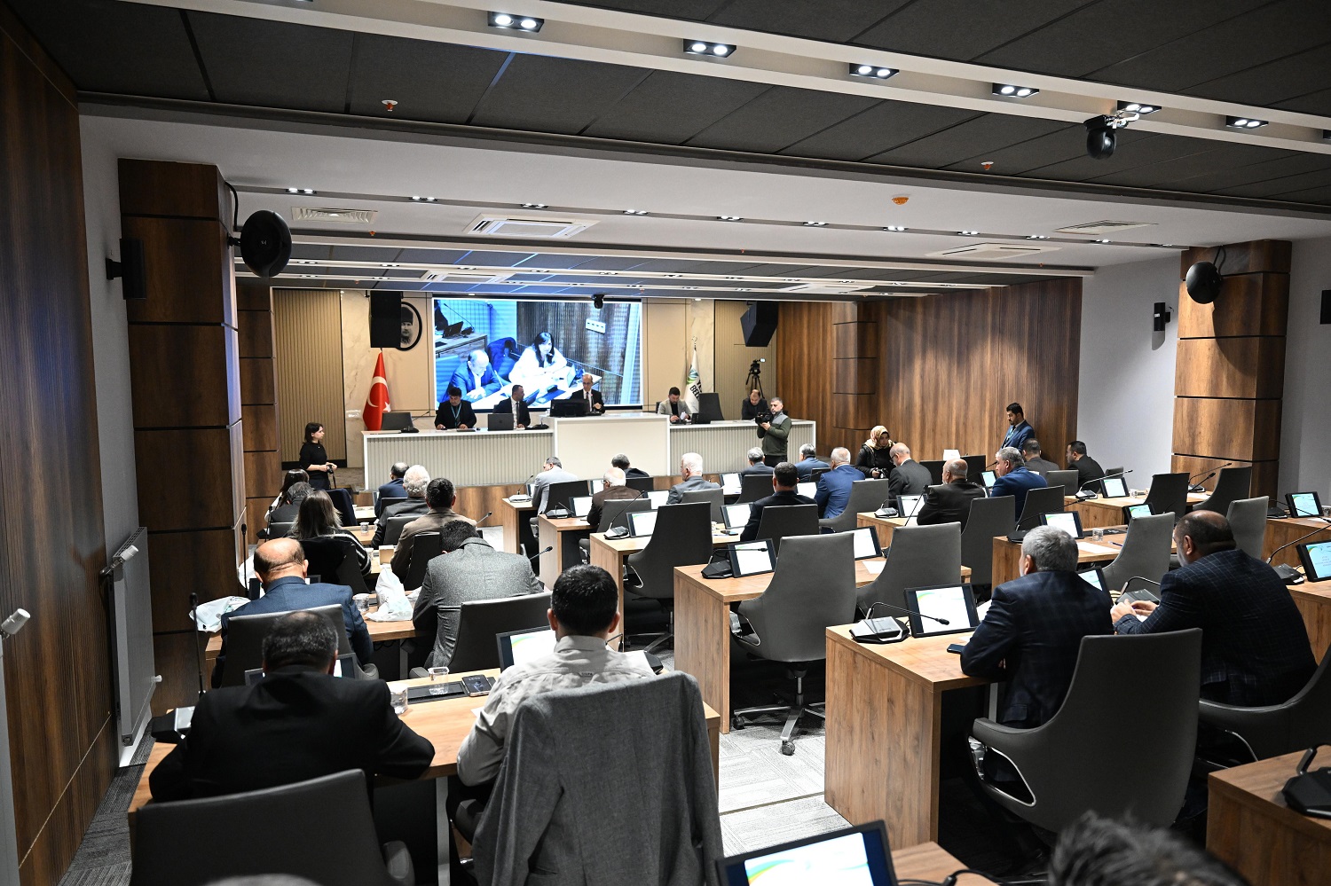 YEŞİLYURT BELEDİYE MECLİSİ, 2025 YILININ SON TOPLANTISINI GERÇEKLEŞTİRDİ