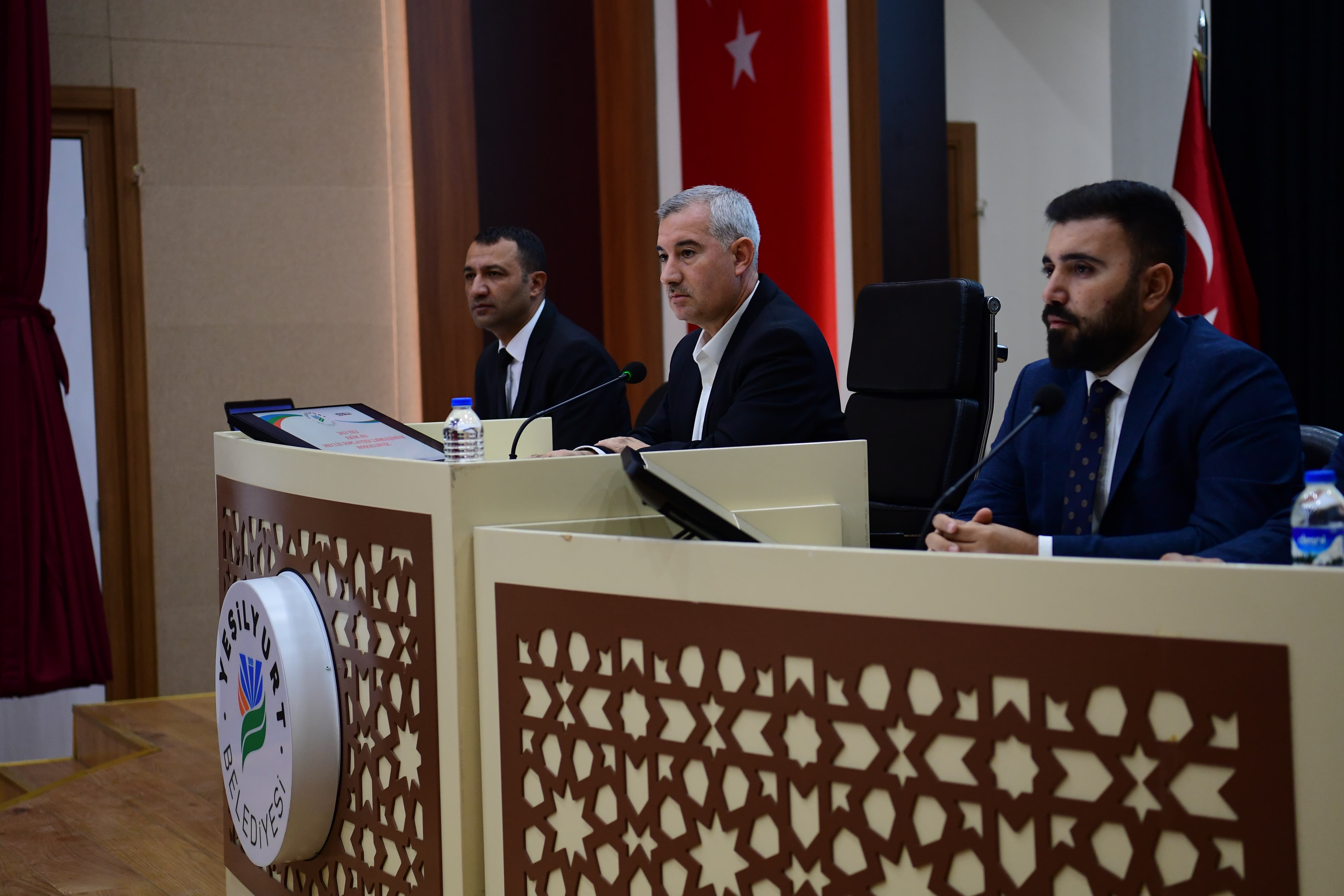 Yeşilyurt Belediye Meclisi İsrail Saldırılarını Kınadı