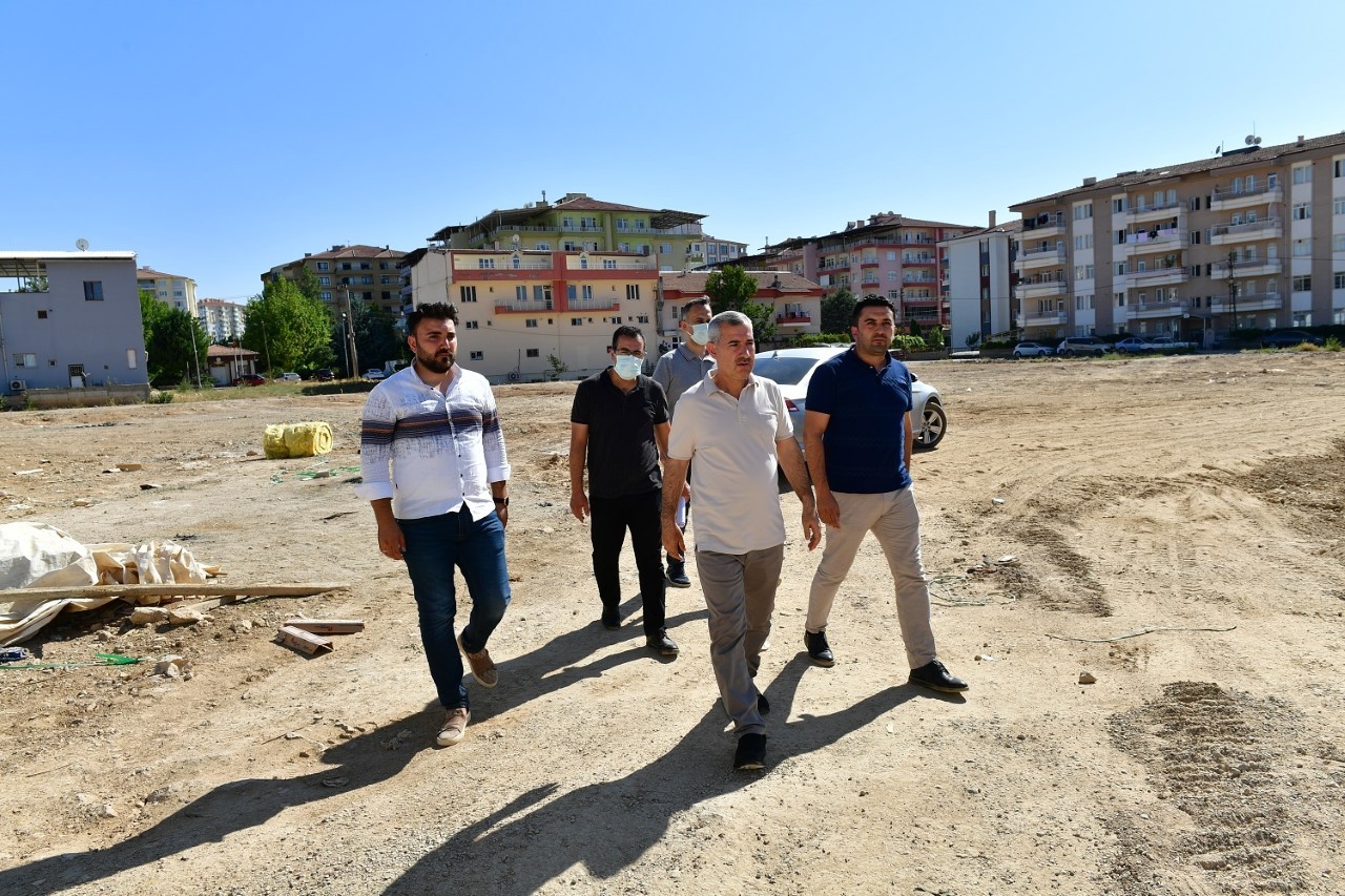 Yeşilyurt Belediyesi’nin kentsel dönüşüm alanındaki çalışmaları hız kazandı