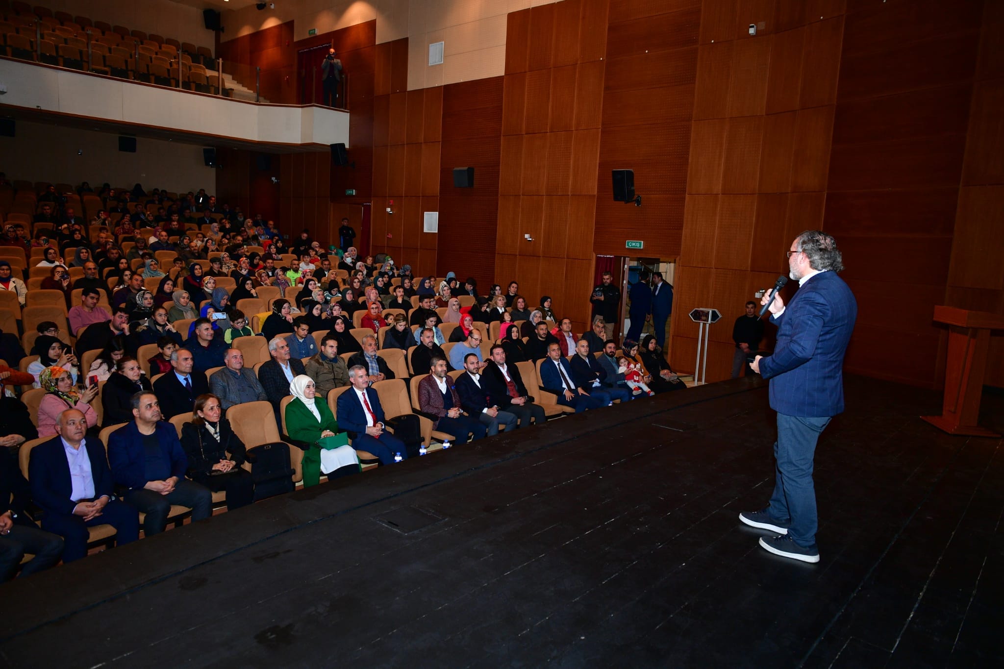 Yeşilyurt Belediyesinden "Bilinçli Aile ve Gençlerimiz" Semineri