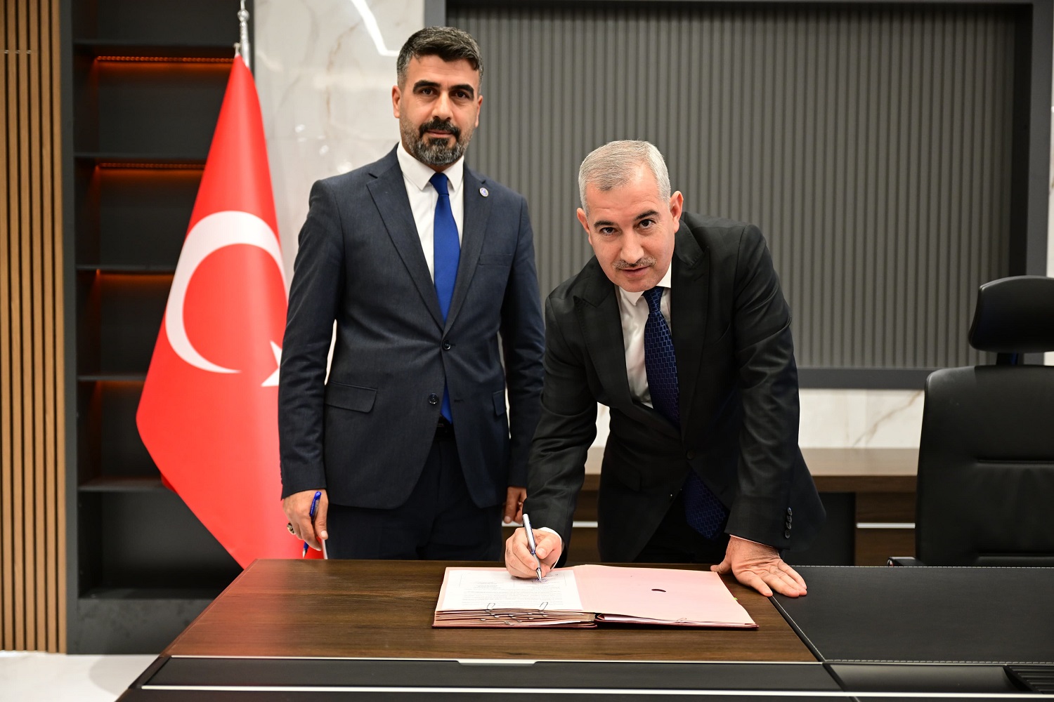 Yeşilyurt Belediyesinden Personele Yüzde 72 Zam