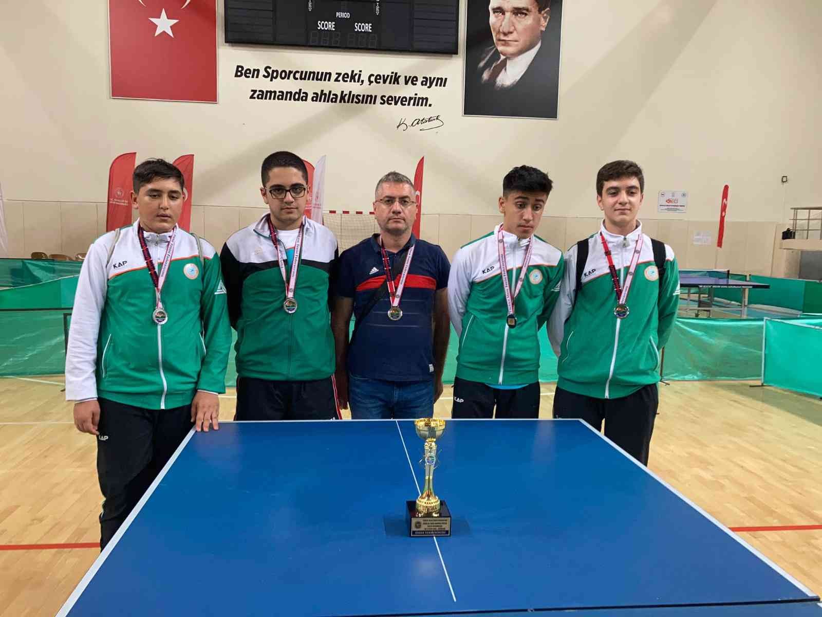 Yeşilyurt Belediyespor bölge ikincisi oldu