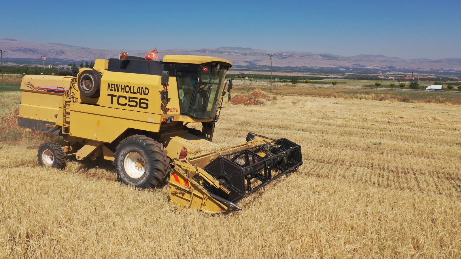 Yeşilyurt'da 21 Ton Arpa Ücretsiz Dağıtıldı