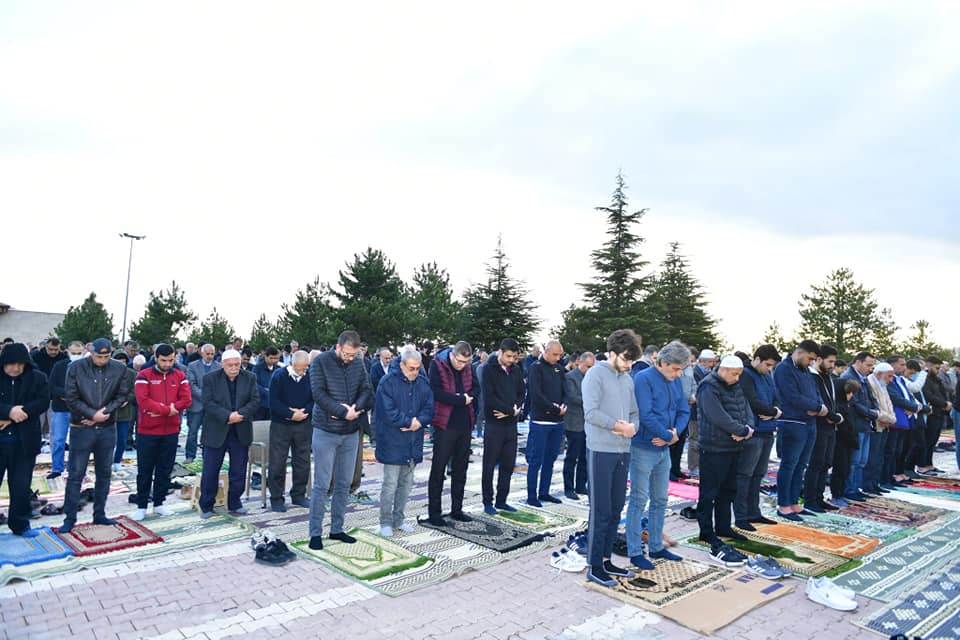 Yeşilyurt Gedik Namazgah Alanı Bayramda Doldu Taştı