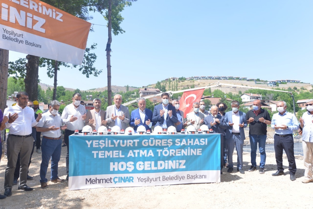 Yeşilyurt güreş sahasının temeli törenle atıldı