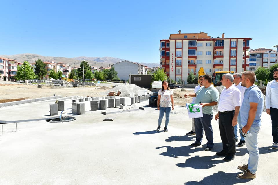 Yeşilyurt'ta 227'inci Parkta Çalışmalar Devam Ediyor