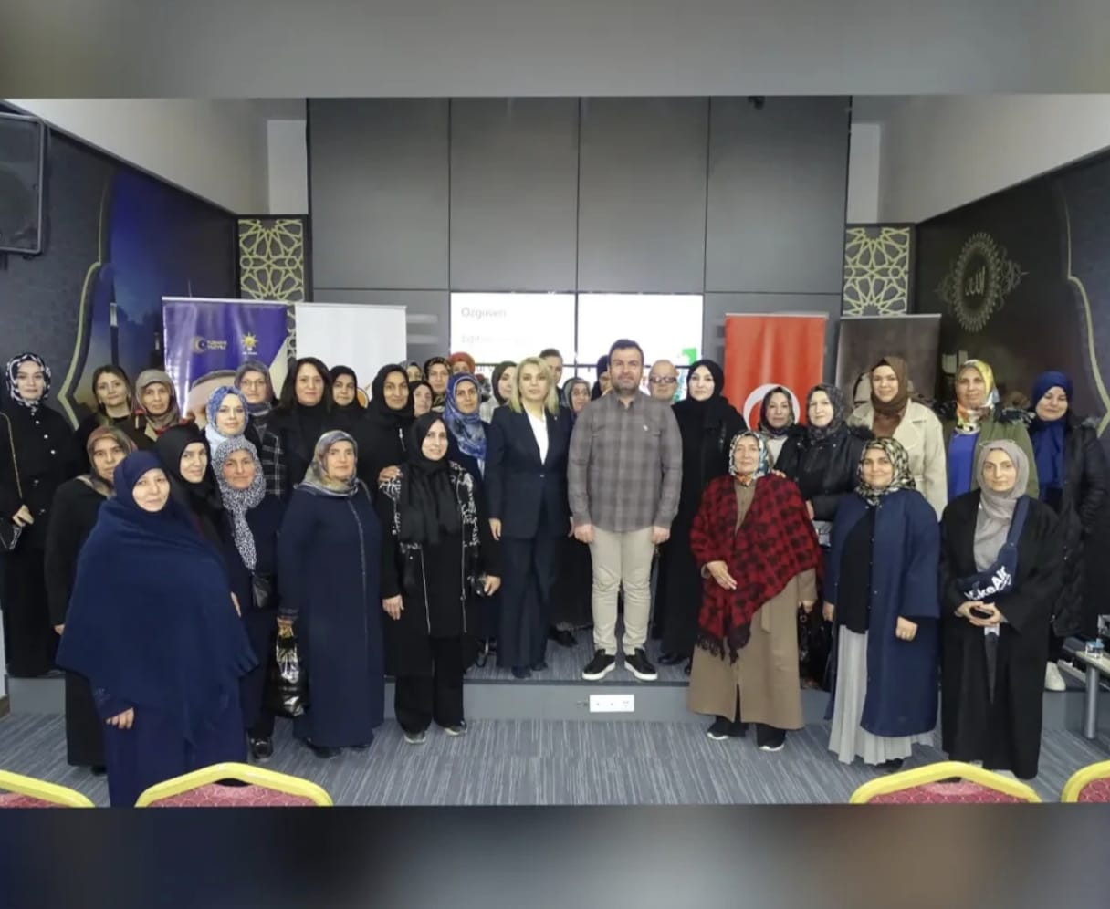 Yeşilyurt’ta “Dijital Çağ ve Aile” Semineri Yoğun İlgi Gördü