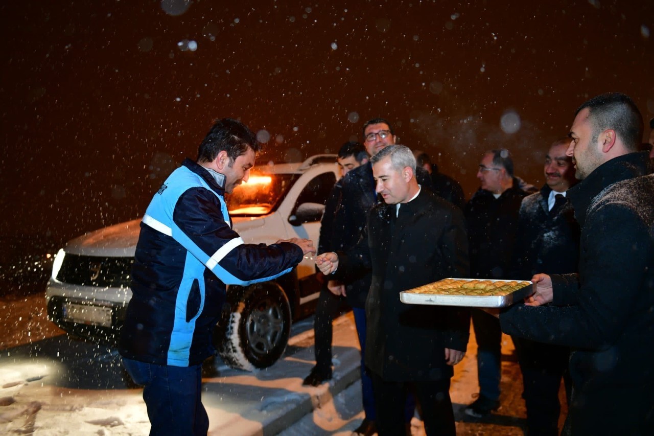 Yeşilyurt’ta karla mücadele seferberliği