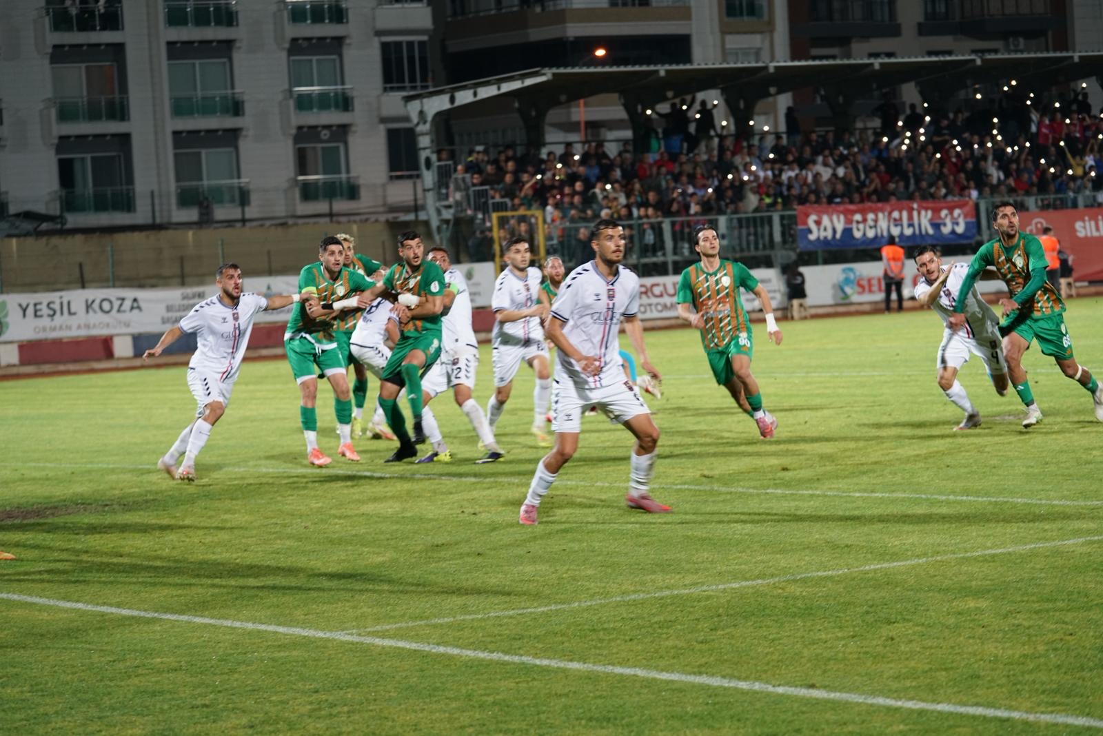 Yeşilyurtspor Deplasmanda Direndi, Turu Aldı