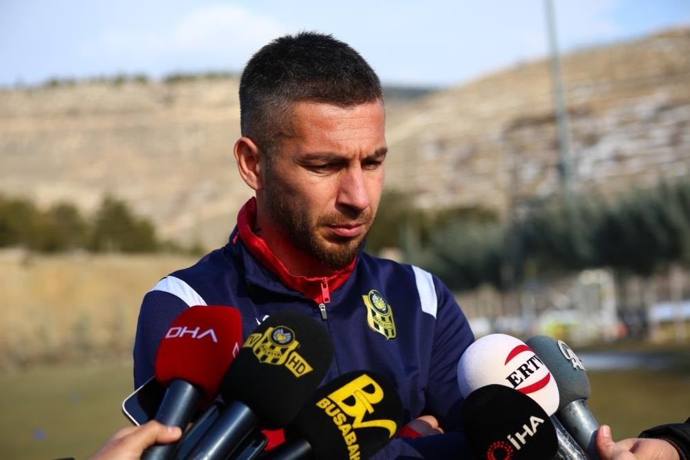 YMS'de Adem Büyük ile yollar ayırıldı