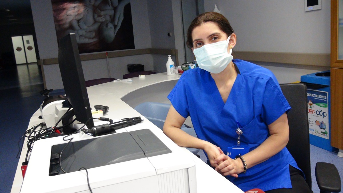 Zor günleri ağlayarak anlattı