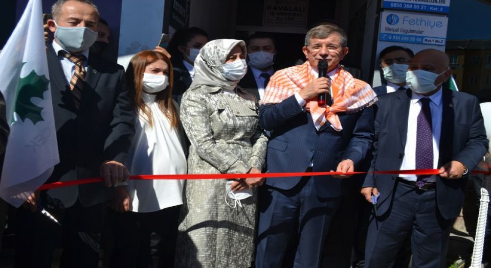 Davutoğlu: “Türkiye’nin geleceğine Fethiye güneşi gibi doğacağız”