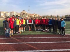 Yeşilyurt Belediyespor’da yönetimden antrenmana ziyaret