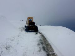 15 kırsal mahalle yolu kardan kapandı