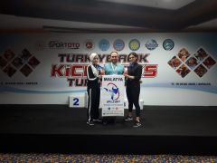 Malatyalı Kadın Kick Boks sporcuları madalya ile döndüler