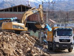 Malatya’da acil yıkılacak 20 bina bulunuyor