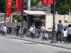 Malatya’da cadde ve sokaklar çocuklarla şenlendi