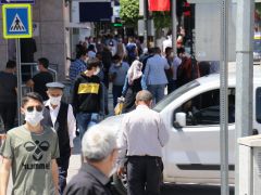 Cadde ve sokaklarda yoğunluk