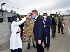 Vali Baruş, Görevi Başındaki Güvenlik Güçlerinin Bayramını Kutladı