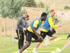 Karaman futbolcularına nefes aldırmıyor