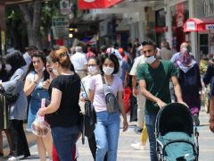 Malatya’da maske kuralına uyuluyor