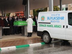 İzmir depreminde hayatını kaybeden Malatyalı toprağa verildi