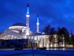 İnönü Üniversitesi İlahiyat Camii 3 yılda tamamlandı