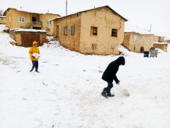 Darende’de ilk kar düştü