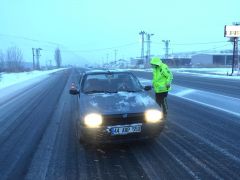 Malatya-Kayseri karayolu tırların geçişine kapatıldı