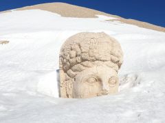 Nemrut Dağı’nda kar esareti