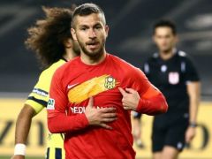 Süper Lig’in en çok gol atan yerli futbolcusu Adem Büyük oldu