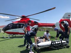 Ambulans helikopter hayat kurtarıyor