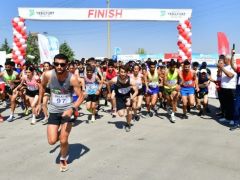 Yeşilyurt’ta zafer koşusu ilgi gördü