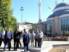 Başkan Gürkan, Kernek Meydanı’ndaki çalışmaları inceledi