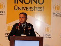 Terör konulu panelde siber saldırı uyarısı