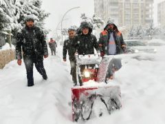 Yeşilyurt’ta kar seferberliği