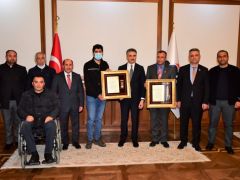 Gazilere Devlet Övünç Madalyası ve Beratı Verildi