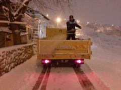 Battalgazi Belediyesi Ekipleri Özveri İle Karla Mücadele Ediyor