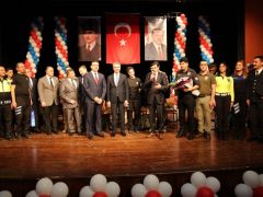 Polis Korosu Teşkilatının Kuruluş Yıldönümünde Konser Verdi