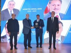 ‘Şehrül Eminler Vefa Gecesi’nde Eski Başkanlar Bir Araya Geldi