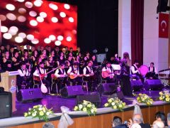 Gönül Cemresi Konseri Malatyalılardan Yoğun İlgi Gördü